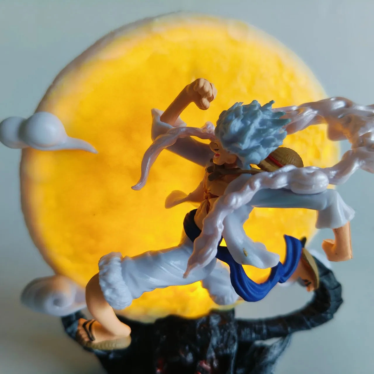 Action Figure One Piece Luffy Gear 5 Lua | BANDAI  (14cm)