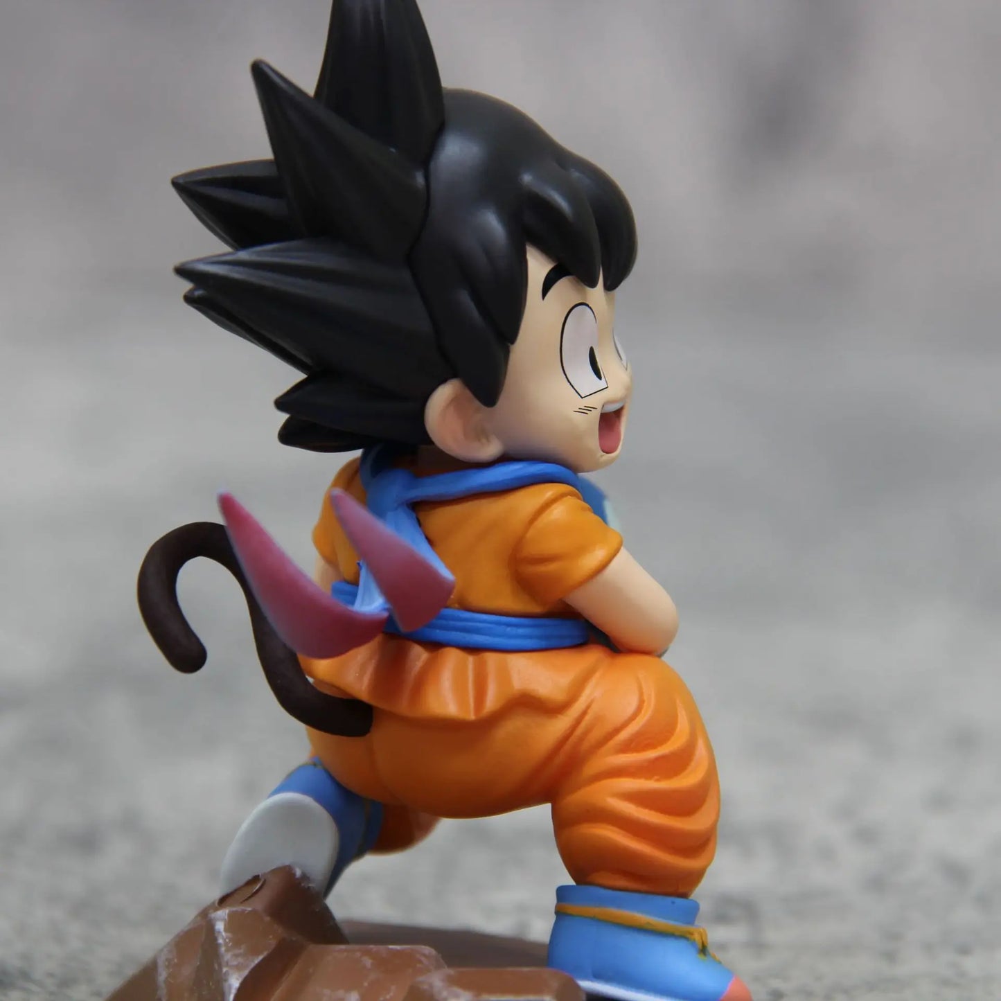 Action Figure Dragon Ball Pequeno Goku Modelo de PVC 10cm