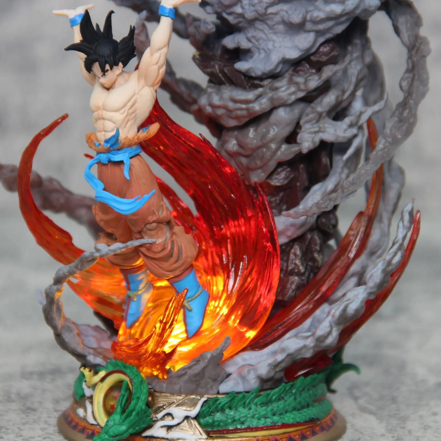 Action Figure Dragon Ball Son Goku Super Genki | BANDAI (23cm)